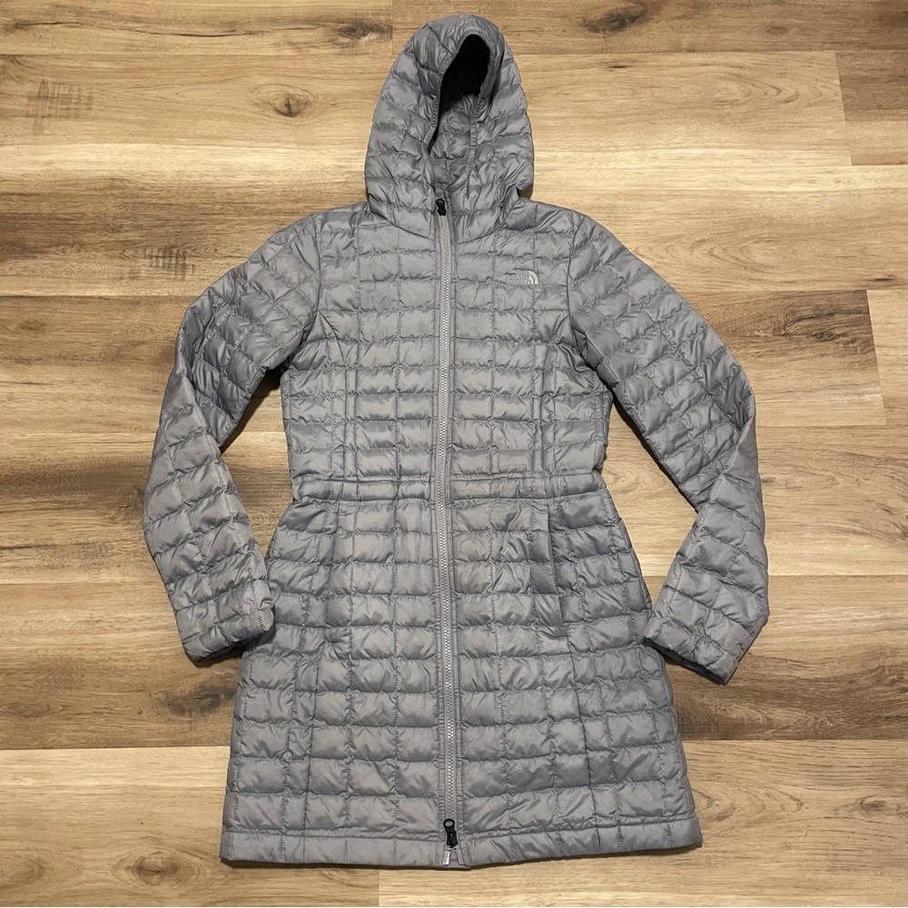 The North Face thermoball eco parka grey silver puffer women’s size XS